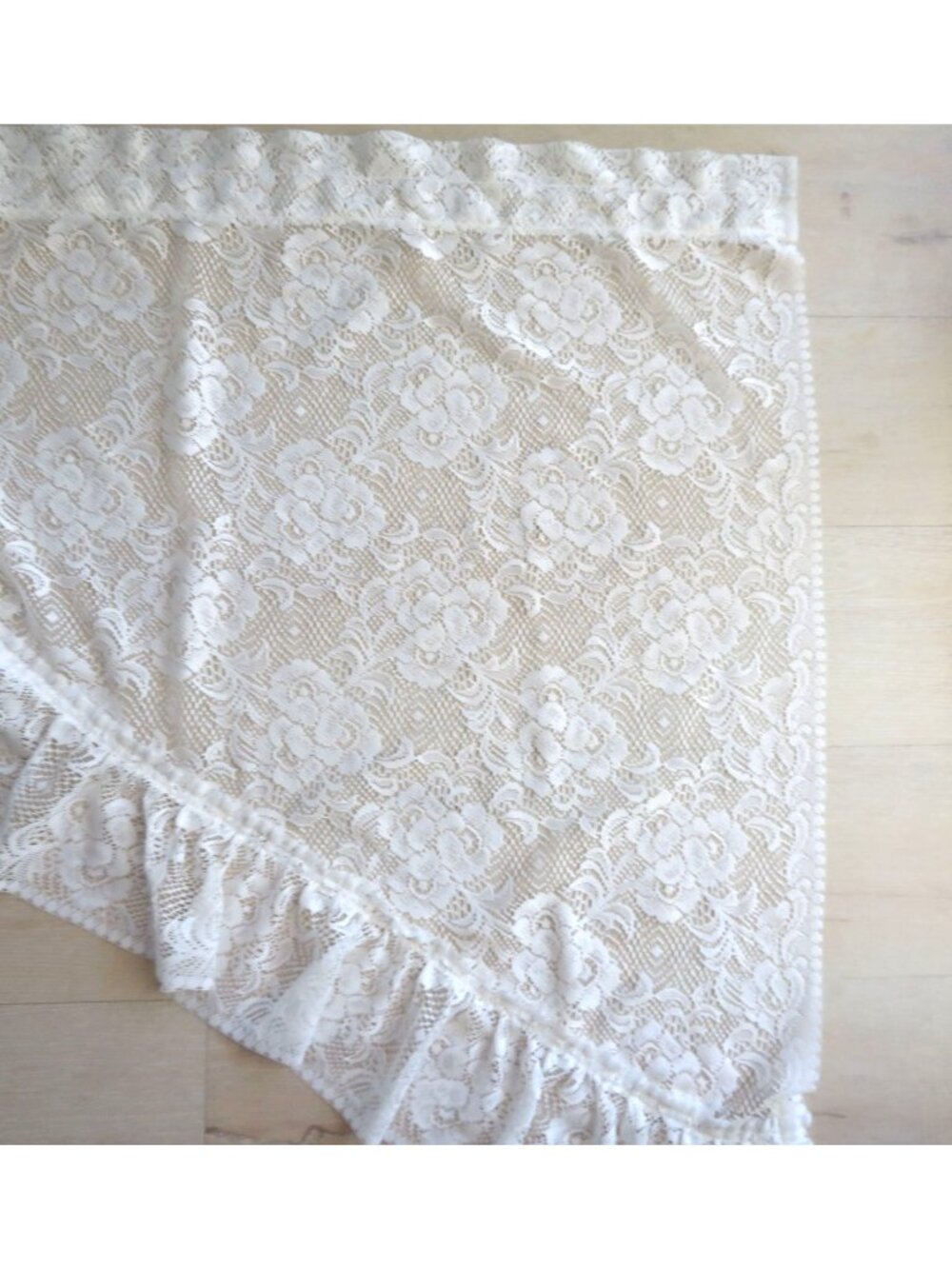Vintage Set of 2 White Lace Curtain Panels Floral Pattern Ruffled Edges - Sheer